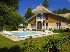 Villa with a private pool at 2 2 km from sea